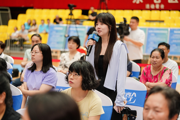 在提問環(huán)節(jié)，市民踴躍參與，“發(fā)言人”現(xiàn)場(chǎng)進(jìn)行解答。主辦方供圖