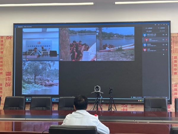 智治平臺(tái)開(kāi)展應(yīng)急處置實(shí)戰(zhàn)演練，線上線下協(xié)同合作。巴福鎮(zhèn)供圖