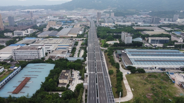 茶惠大道（一標(biāo)段）可接內(nèi)環(huán)直達(dá)重慶東站。中建三局橋梁事業(yè)部供圖
