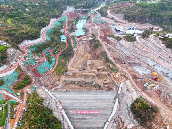 藻渡水庫施工情景。綦江區(qū)融媒體中心供圖