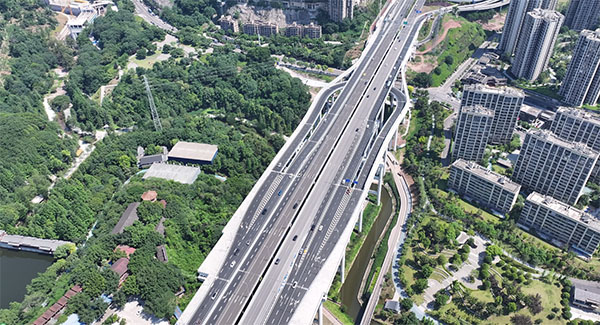 五臺山立交至雙山隧道段改造項目。重慶市住房城鄉(xiāng)建委供圖