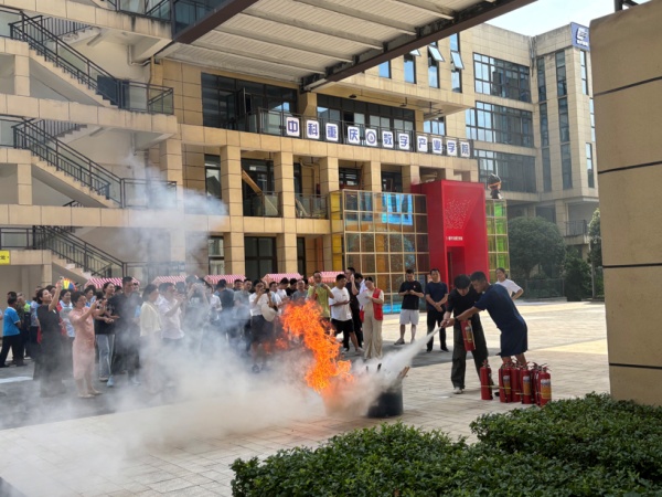 活動(dòng)現(xiàn)場(chǎng)。錦屏路社區(qū)供圖