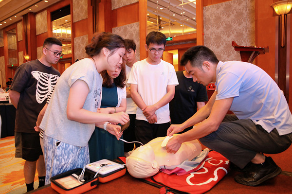 培訓現場?；顒臃焦﹫D