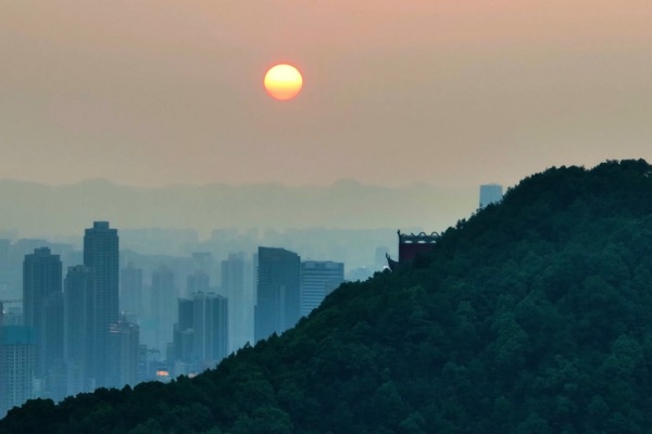 《重長(zhǎng)記憶》視頻截圖。