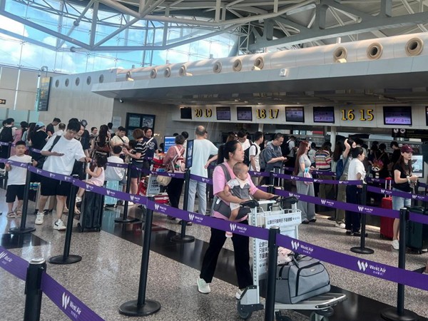 重慶江北國(guó)際機(jī)場(chǎng)西部航空值機(jī)區(qū)域。西部航空供圖