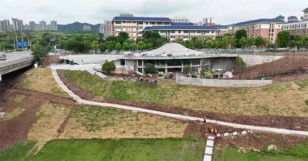 一品河段建設(shè)現(xiàn)場(chǎng)。重慶市住房和城鄉(xiāng)建設(shè)委員會(huì)供圖