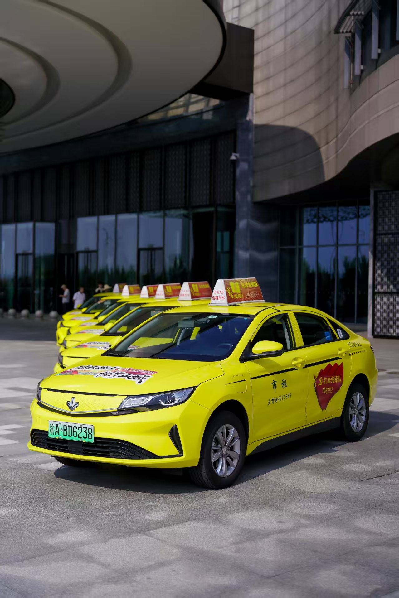 重慶啟動(dòng)出租汽車駕駛員素質(zhì)提升行動(dòng)。重慶市道路運(yùn)輸事務(wù)中心供圖