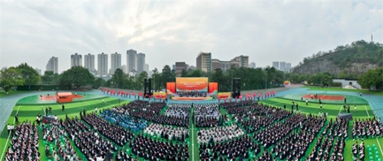 2024年“榜樣力量”大思政主題活動(dòng)暨新時(shí)代好少年發(fā)布會(huì)在重慶八中宏帆中學(xué)舉行。江北區(qū)委宣傳部供圖