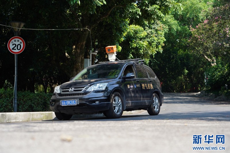 巡檢車搭載了激光云臺(tái)掃描裝置，有了科技的加持，讓隱患排查更加智能精準(zhǔn)，也更有效率。新華網(wǎng) 彭浩然 攝