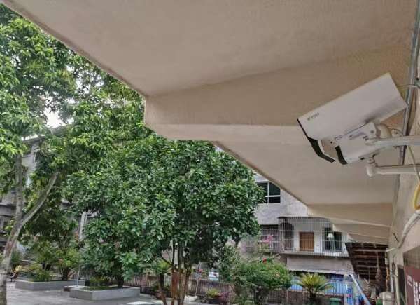 安裝在養(yǎng)老院的AI監(jiān)控。中國電信供圖