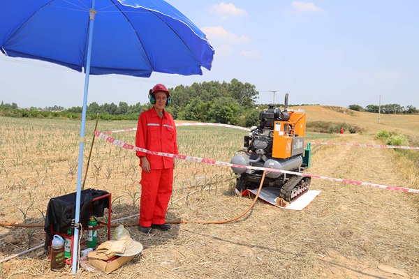 引入空氣泵系統(tǒng)。西南物探分公司鉆井工程中心供圖