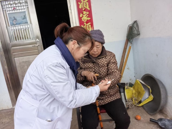 醫(yī)防融合把健康服務(wù)延伸到基層。社壇中心衛(wèi)生院供圖