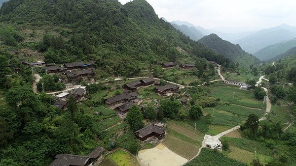 酉陽縣龔灘鎮(zhèn)紅花村鵝兒古寨。重慶市住房城鄉(xiāng)建委供圖