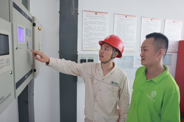 開展消防監(jiān)測系統(tǒng)檢查。受訪單位供圖