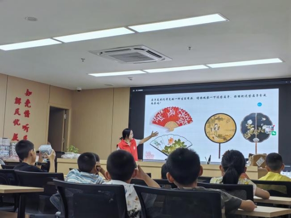 托管營正在上課中。主辦方供圖