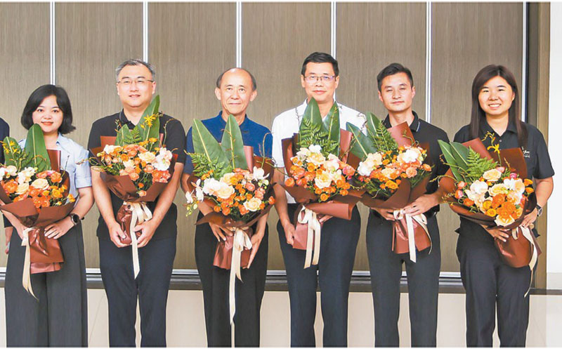 9月4日，幾位受邀現(xiàn)場(chǎng)觀禮九三大閱兵的重慶代表回渝。記者 尹詩(shī)語(yǔ) 攝/視覺(jué)重慶