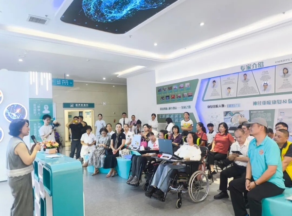 活動現(xiàn)場。任峰攝