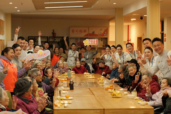 西部航空敬老活動(dòng)。西部航空供圖