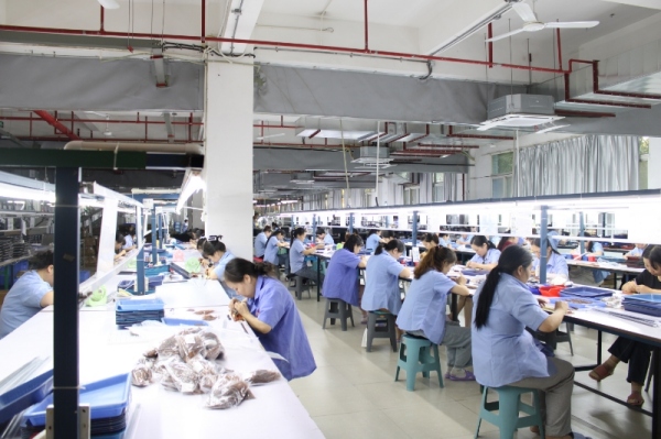 敏城電子生產(chǎn)車間。萬州區(qū)委宣傳部供圖