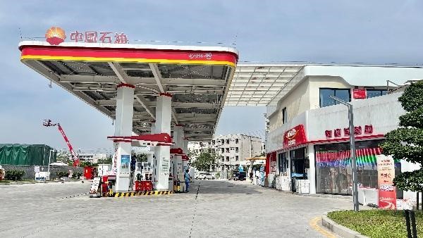 中國石油含谷綜合能源站。陳卓攝