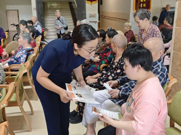 開展金融知識普及活動。廈門銀行重慶大足支行供圖