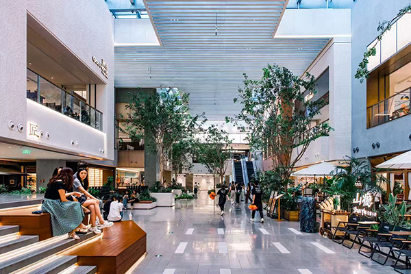 北城天街高街花園。龍湖商業(yè)供圖