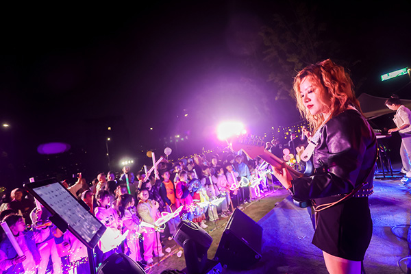 老友生活節(jié)音樂(lè)節(jié)現(xiàn)場(chǎng)。東原仁知供圖