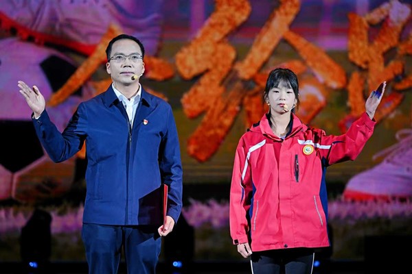 微講述《追風(fēng)玫瑰》。主辦方供圖